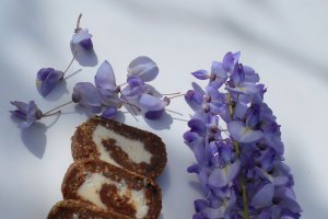 Rulada de biscuiti cu nuca de cocos