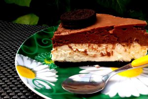 Cheesecake cu mousse de ciocolata (fara coacere)
