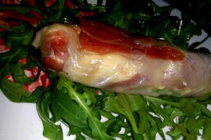 Rulouri de primavara cu ricotta