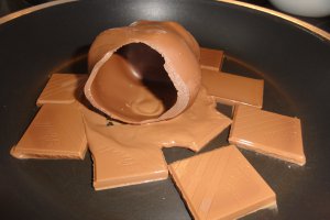 Prajitura cu mascarpone, ciocolata fina si capsuni