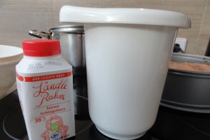 Prajitura cu mascarpone, ciocolata fina si capsuni