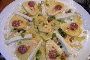 Mamaliguta gratinata cu branzeturi si iaurt