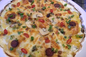Mamaliguta gratinata cu branzeturi si iaurt