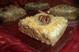 Baclava cu doua feluri de nuca