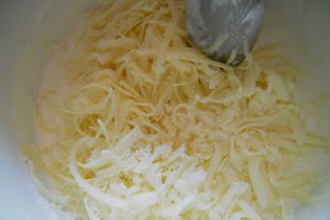 Conchiglioni umpluti(e) cu carne