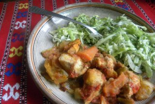 Tocanita cu piept de pui si ceapa verde
