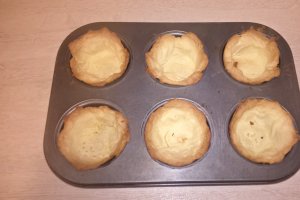 Mini tarte cu ananas