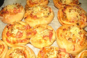 Melcisori pizza
