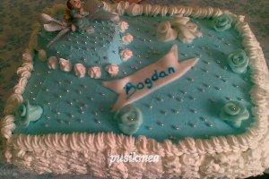 Tort botez