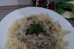Paste cu ciuperci și sos bechamel
