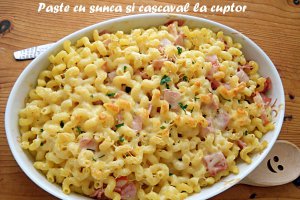 Paste cu branza si sunca la cuptor