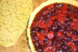 Tarta cu capsune si cirese cu Green Sugar