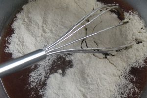Biscuiti cu gem de caise(de post)