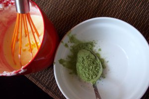 Tort cu Matcha si lemon curd
