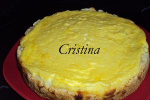 Tarta cu branza si capsuni