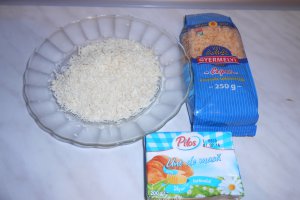 "Gaina cu pastele fundita''