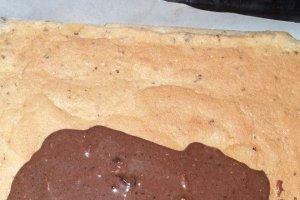 Prajitura cu bezea si crema de ciocolata
