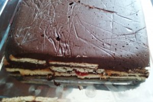 Prajitura cu ciocolata (fara coacere)