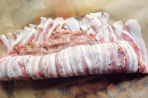 Sushi din carne cu branza afumata si bacon