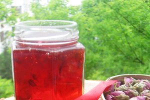 Dulceata de trandafiri