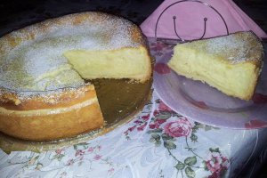 Tarta cu crema de branza si aluat fraged