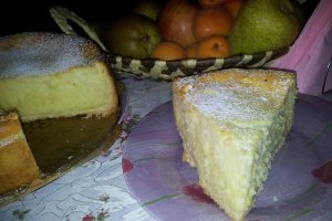 Tarta cu crema de branza si aluat fraged