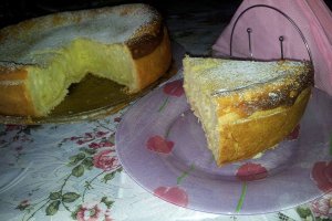 Tarta cu crema de branza si aluat fraged