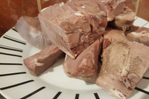 Limba de vita cu masline la slow cooker Crock-Pot