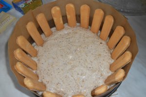 Tort cu nuci, migdale si crema cu ness ( Reteta cu nr.900 )