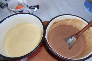 Tort cu nuci, migdale si crema cu ness ( Reteta cu nr.900 )