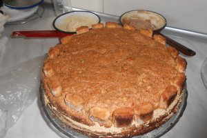 Tort cu nuci, migdale si crema cu ness ( Reteta cu nr.900 )