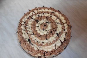 Tort cu nuci, migdale si crema cu ness ( Reteta cu nr.900 )