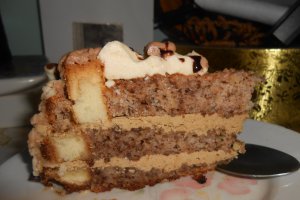 Tort cu nuci, migdale si crema cu ness ( Reteta cu nr.900 )