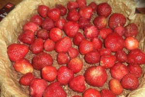 Rasturnata cu capsuni si cereale cu ciocolata