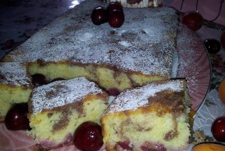 Prajitura acrisoara cu fructe se sezon