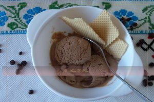 Inghetata de ciocolata si cafea