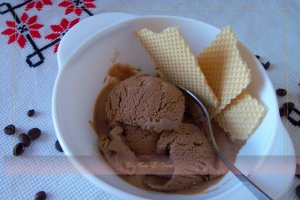 Inghetata de ciocolata si cafea