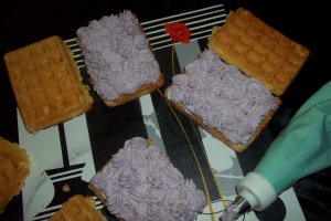 Waffles cu inghetata de afine