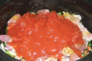 Pipote si inimi de pui cu gnocchi la slow cooker Crock-Pot