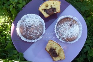 Muffins cu crema de ciocolata