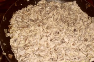 Lasagna cu piept de pui si ciuperci