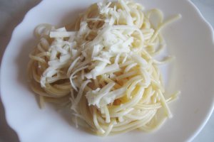 Spaghetti cu sos