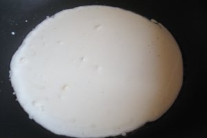 Clatite cu inghetata si ciocolata