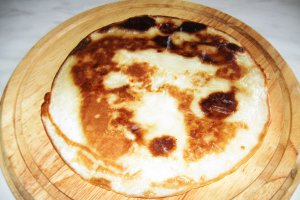 Clatite cu inghetata si ciocolata