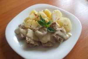 Friptura de vita cu sos de hrean
