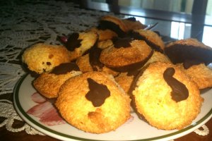 Bomboane Rochers cu nuca de cocos si ciocolata