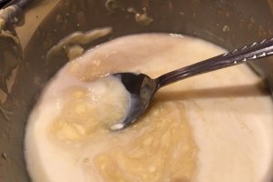 Parfait cu ciocolata alba si fructe de padure