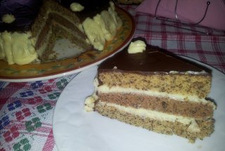 Tort cu foi de nuca si crema patisera ( Reteta Nr.200)