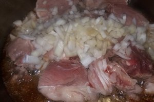 Mancare cu ciocanele si legume mexicane