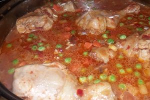Mancare cu ciocanele si legume mexicane